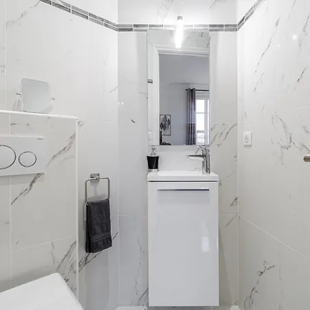 公寓 Cosy Studio, Close To Monaco Train Station