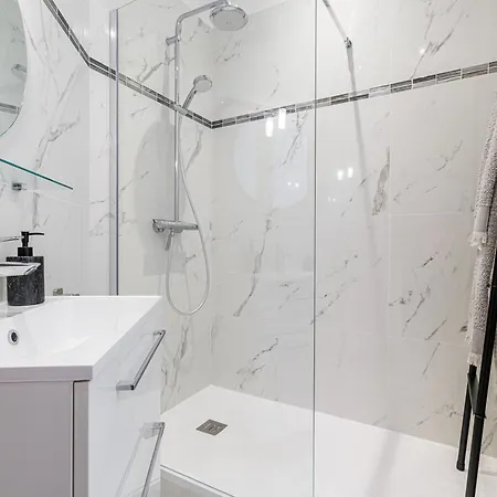 公寓 Cosy Studio, Close To Monaco Train Station