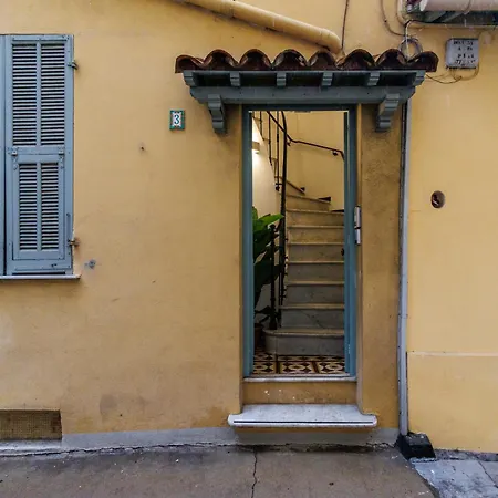 Cosy Studio, Close To Monaco Train Station 博索莱伊