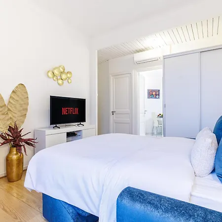 Cosy Studio, Close To Monaco Train Station