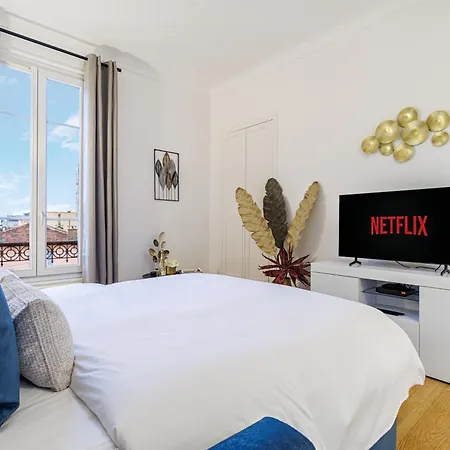 Apartment Cosy Studio, Close To Monaco Train Station *